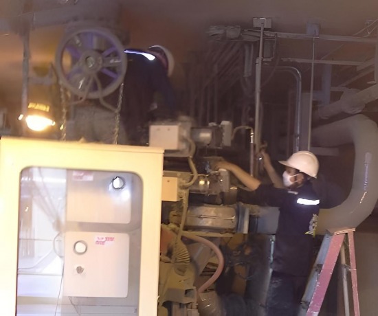 งานผลิต ติดตั้ง เครื่องลำเลียงวัสดุผง และเม็ด